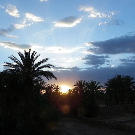 Riad La Maison Du Desert Oulad Driss Exterior photo