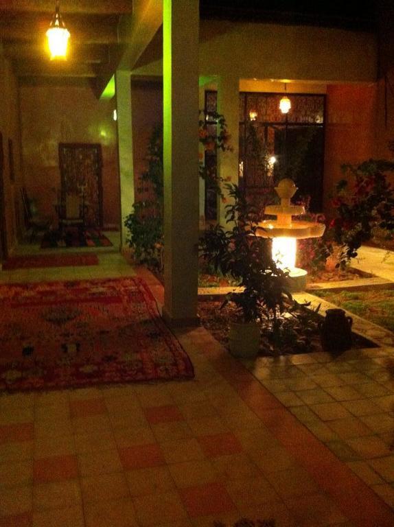 Riad La Maison Du Desert Oulad Driss Exterior photo