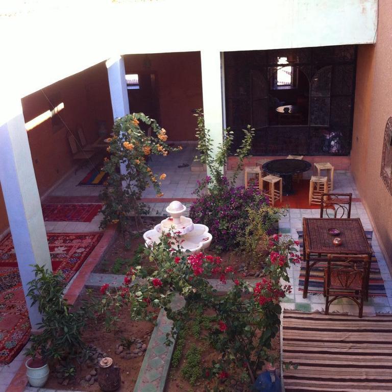 Riad La Maison Du Desert Oulad Driss Exterior photo